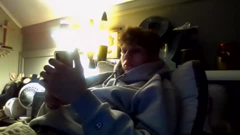 Snapshot of izzame2 chatting on February 18, 4:26 am Willis online show from February 18, 4:26 am