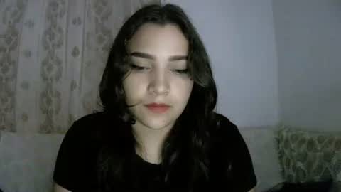 izzy_32 online show from February 14, 7:11 am