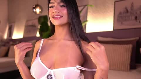 izzywild1 online show from May 26, 11:38 am