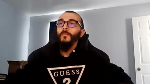 Yoursexxyguy online show from February 14, 7:38 pm