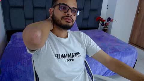 John Smith online show from February 13, 8:23 pm