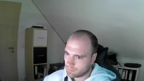 here4y online show from October 1, 8:46 am