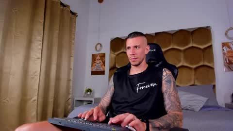 J King online show from May 21, 8:15 pm