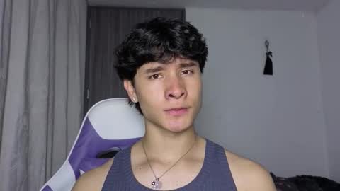 Noah online show from October 28, 6:42 pm