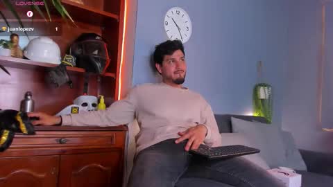 Snapshot of jaackdick_ chatting on September 12, 1:35 pm jack online show from September 12, 1:35 pm