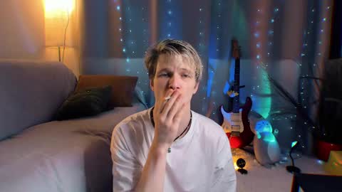 brestonsweet online show from April 4, 4:52 am