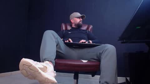 JackEthan online show from October 18, 5:44 am