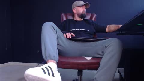 JackEthan online show from October 24, 6:36 am