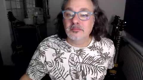 Jack independent model  online show from March 30, 9:59 pm