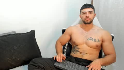 Snapshot of jackpit77 chatting on February 4, 1:16 pm jackpit77 online show from February 4, 1:16 pm