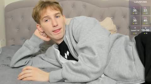 jackson_j6 online show from February 10, 8:42 am