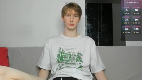 jackson_j6 online show from December 25, 9:13 am