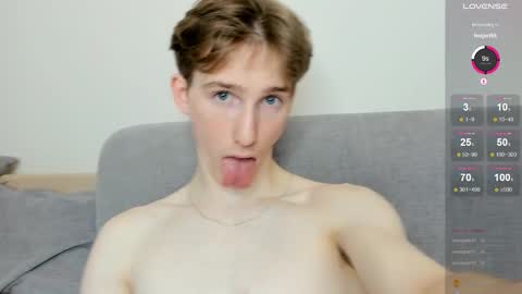 jackson_j6 online show from March 9, 8:42 pm