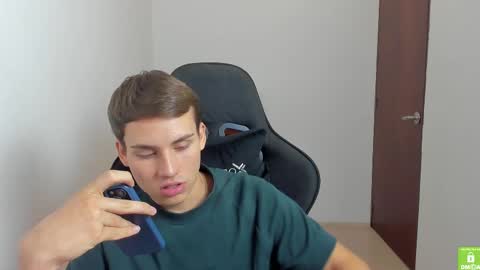 Snapshot of jackson_millers chatting on March 6, 1:27 am Jack online show from March 6, 1:27 am