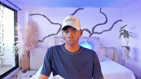 Jackson online show from December 17, 2:24 pm