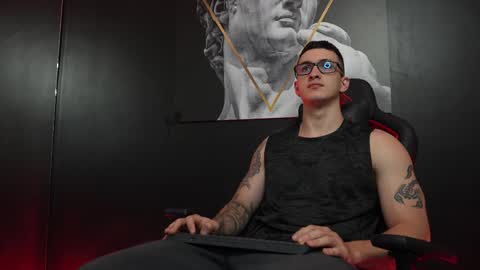 Jackson Olsen online show from November 18, 8:56 pm