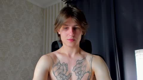 Snapshot of jacksonvox chatting on December 19, 12:13 am Nikolay online show from December 19, 12:13 am