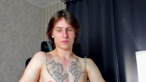 Snapshot of jacksonvox chatting on December 19, 3:18 am Nikolay online show from December 19, 3:18 am