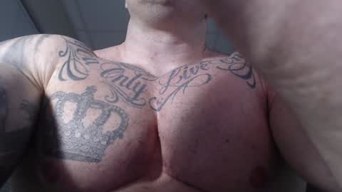 Snapshot of jackyhuge chatting on January 25, 3:41 pm Jacky online show from January 25, 3:41 pm