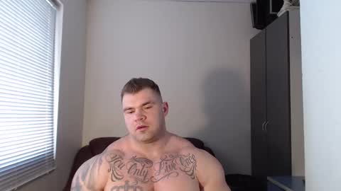 Snapshot of jackyhuge chatting on February 19, 10:34 am Jacky online show from February 19, 10:34 am