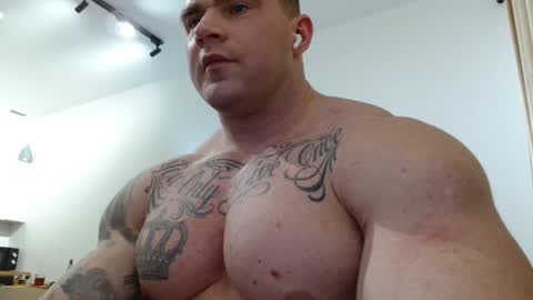 Snapshot of jackyhuge chatting on September 10, 5:58 pm Jacky online show from September 10, 5:58 pm