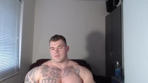 Snapshot of jackyhuge chatting on January 31, 12:18 pm Jacky online show from January 31, 12:18 pm