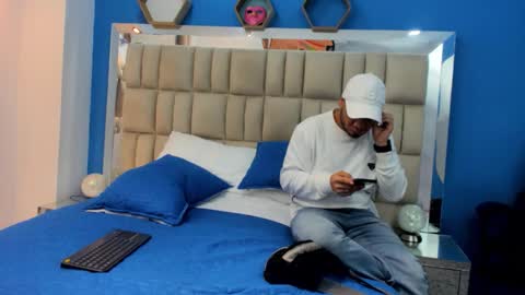 jacob_garcia_ online show from November 23, 11:52 am