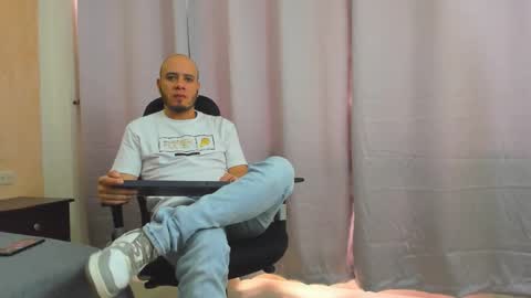 Snapshot of jacob_lewitt chatting on February 11, 7:16 pm Jacob online show from February 11, 7:16 pm