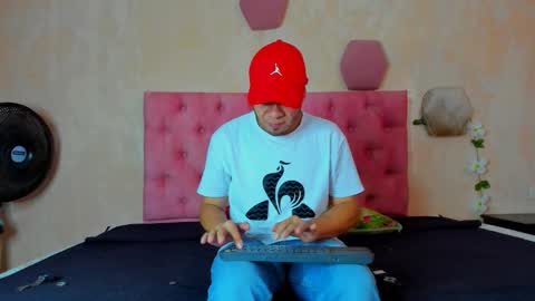 Snapshot of jacob_lewitt chatting on February 28, 7:25 pm Jacob online show from February 28, 7:25 pm
