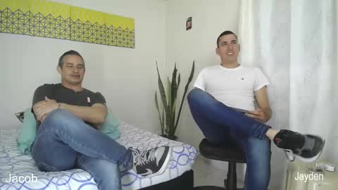 Jacob And Jayden online show from February 25, 8:32 pm