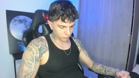 jacobb116 online show from November 22, 1:26 am