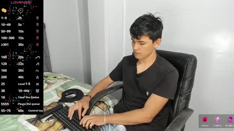 Snapshot of jacobb_lee chatting on February 3, 8:24 pm Jacob Lee online show from February 3, 8:24 pm