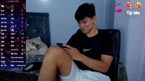 Snapshot of jacobb_lee chatting on September 9, 8:53 pm Jacob Lee online show from September 9, 8:53 pm
