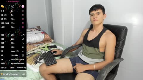 Snapshot of jacobb_lee chatting on January 16, 12:12 am Jacob Lee online show from January 16, 12:12 am