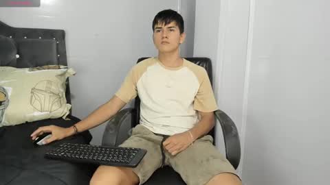 Snapshot of jacobb_lee chatting on March 10, 9:18 pm Jacob Lee online show from March 10, 9:18 pm