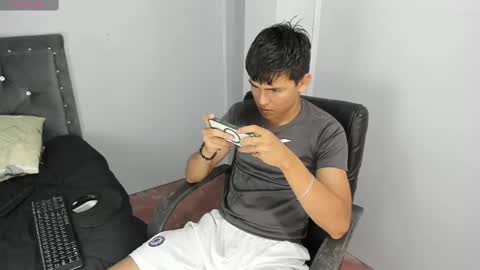 Snapshot of jacobb_lee chatting on March 6, 8:59 pm Jacob Lee online show from March 6, 8:59 pm
