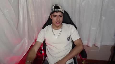 Jacobbakerr online show from November 29, 6:32 am