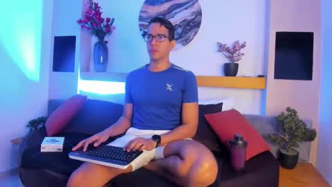 jacobdraven online show from January 8, 4:07 am