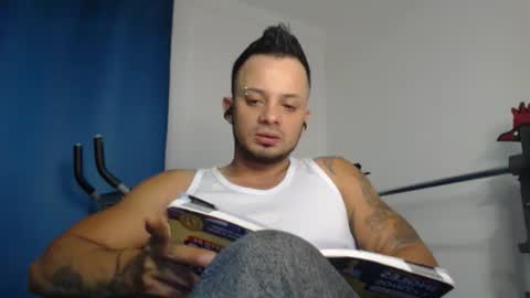 jacobjamess online show from January 28, 11:28 pm
