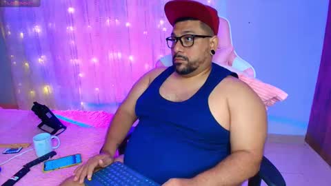 daddy sir master bear online show from February 15, 4:58 am