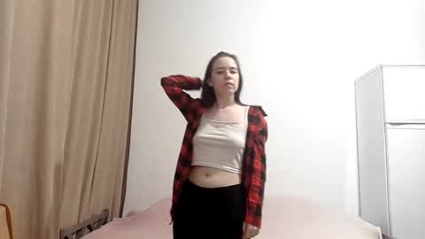 jacquelynsundin online show from October 28, 8:43 pm