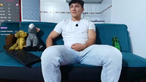 jacobo online show from May 2, 2:56 pm