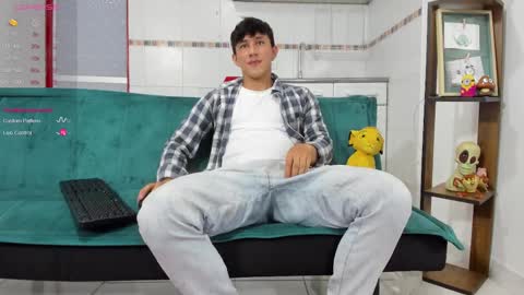 Snapshot of jacques_cardiet chatting on March 12, 11:12 pm jacobo online show from March 12, 11:12 pm