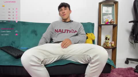 Snapshot of jacques_cardiet chatting on March 9, 7:59 pm jacobo online show from March 9, 7:59 pm