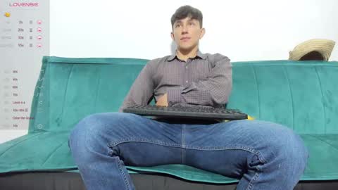 Snapshot of jacques_cardiet chatting on February 4, 6:27 pm jacobo online show from February 4, 6:27 pm