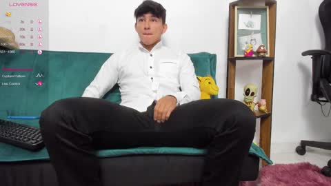 Snapshot of jacques_cardiet chatting on March 6, 12:30 pm jacobo online show from March 6, 12:30 pm