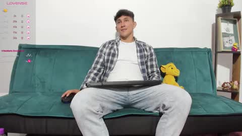 Snapshot of jacques_cardiet chatting on January 29, 6:18 pm jacobo online show from January 29, 6:18 pm