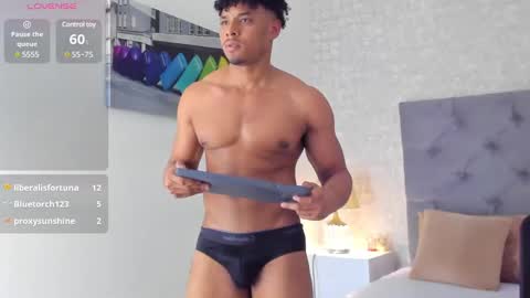 Snapshot of jacub_micke chatting on February 24, 5:33 am Jacub online show from February 24, 5:33 am