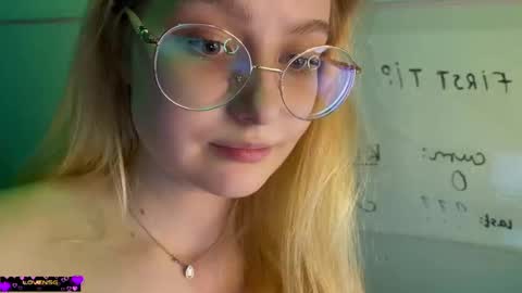 Snapshot of jacywinslat chatting on February 25, 3:20 pm jacywinslat online show from February 25, 3:20 pm