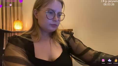 jacywinslat online show from March 6, 1:54 pm